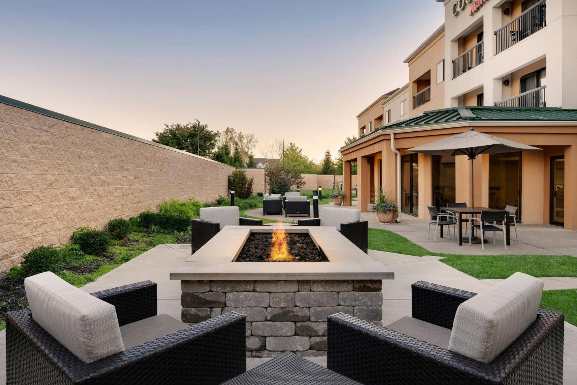 Hotel Courtyard By Marriott Indianapolis South Exteriér fotografie